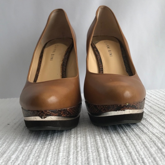 Gianni Bini Tan Platform Heels - Picture 2 of 8